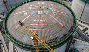 四建公司完成27万立方米LNG储罐气顶升