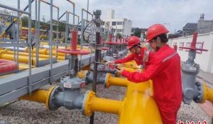 西南石油局增产增供助力救灾抗疫